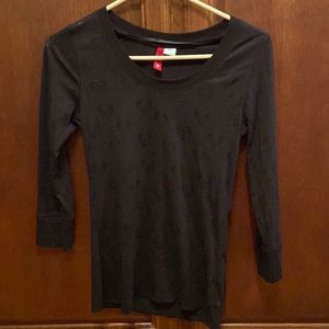 H&M divided size 6 NWOT Jolly Roger/skull/punk/goth/pirate/black shirt/rocker